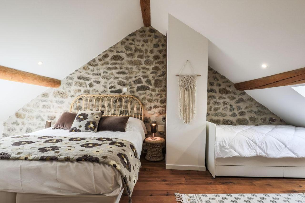 Gite Le Choizines 8/10 Personnes Serverette Exterior foto