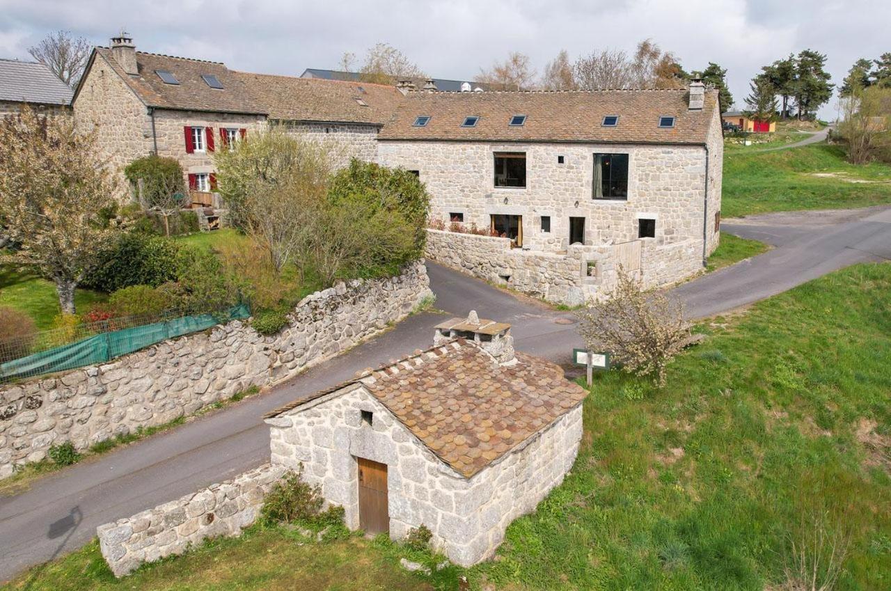 Gite Le Choizines 8/10 Personnes Serverette Exterior foto