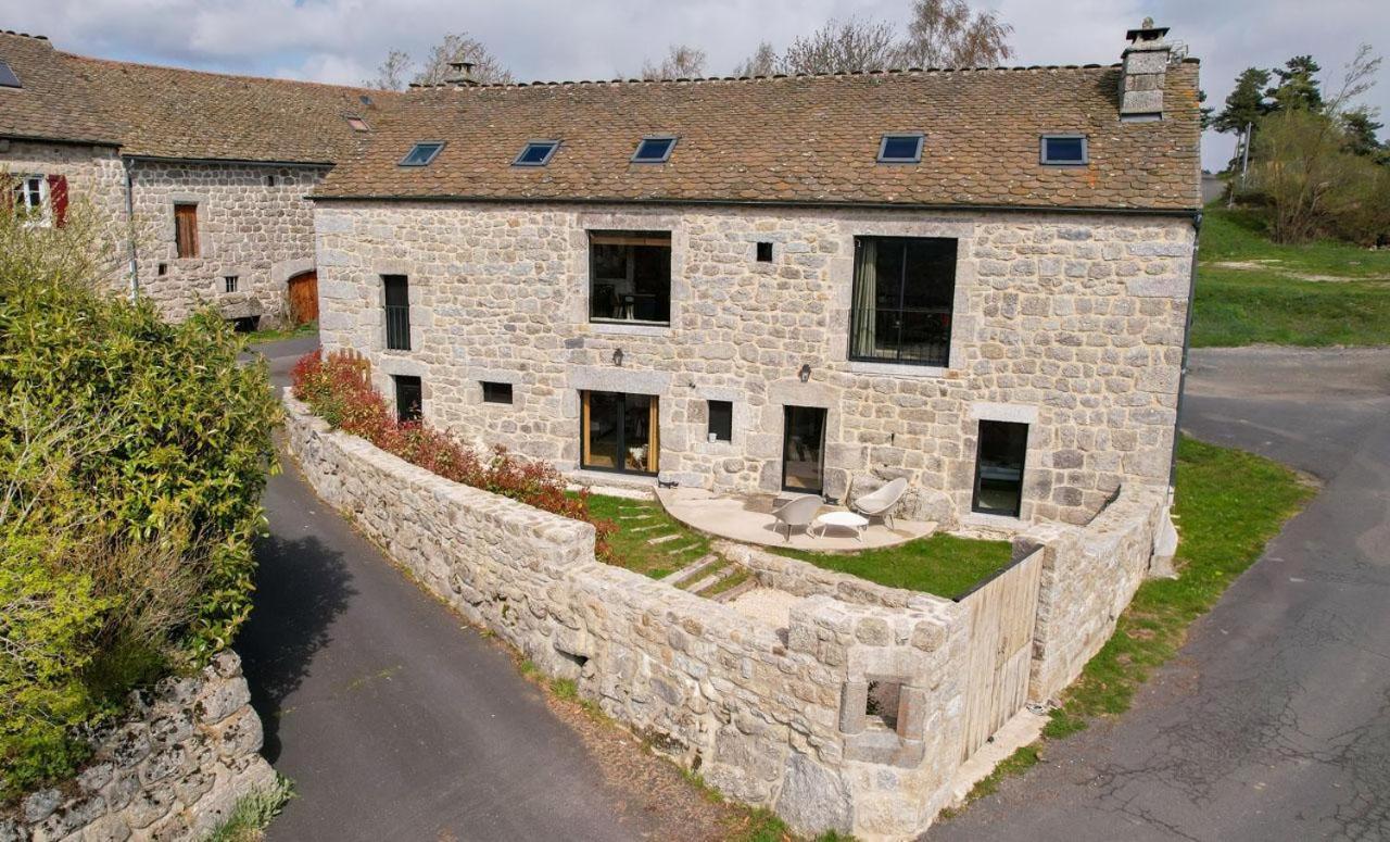 Gite Le Choizines 8/10 Personnes Serverette Exterior foto